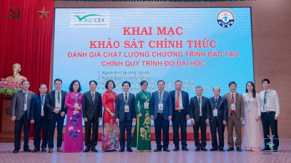 Bế mạc khảo sát chính thức đánh giá chất lượng chương trình đào tạo tại Trường Đại học Kỹ thuật công nghiệp - Đại học Thái Nguyên